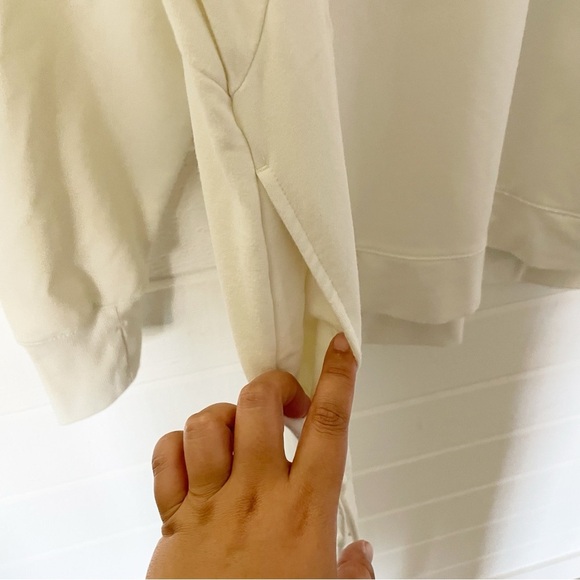 All in Motion Women’s Off-White Funnel Neck Thumb Holes Sweatshirt Size XXL - Picture 5 of 13